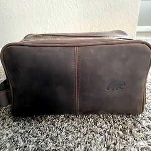 Kodiak leather LIMITED EDITION - Yukon Dopp Bag